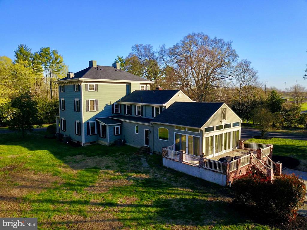 9 EAYRESTOWN ROAD