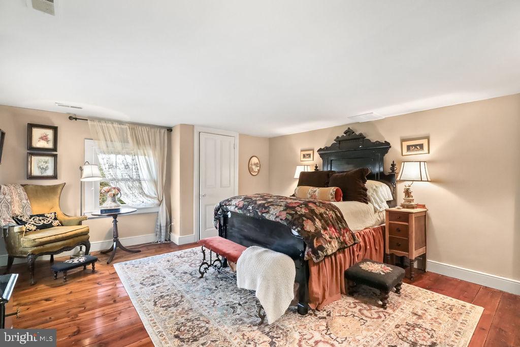 9 EAYRESTOWN ROAD