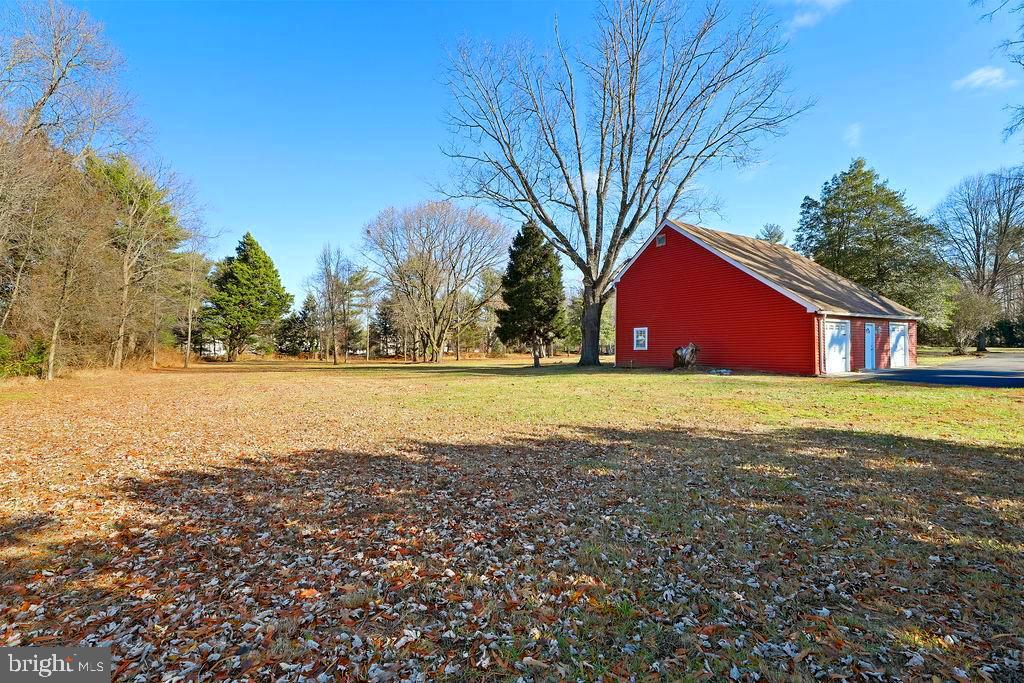 9 EAYRESTOWN ROAD