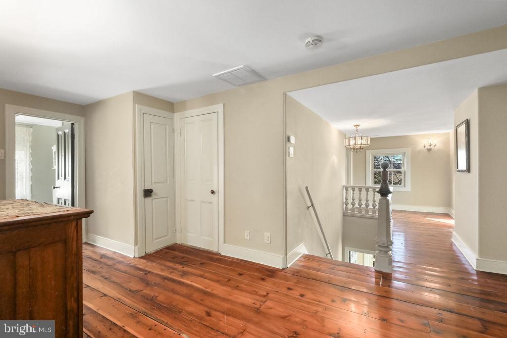 9 EAYRESTOWN ROAD