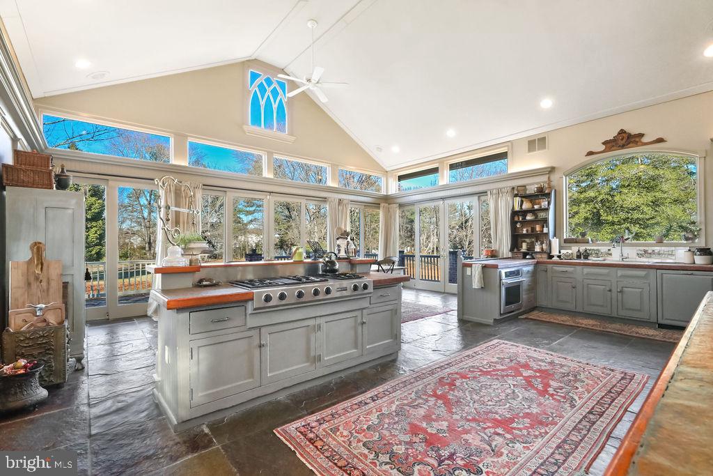 9 EAYRESTOWN ROAD