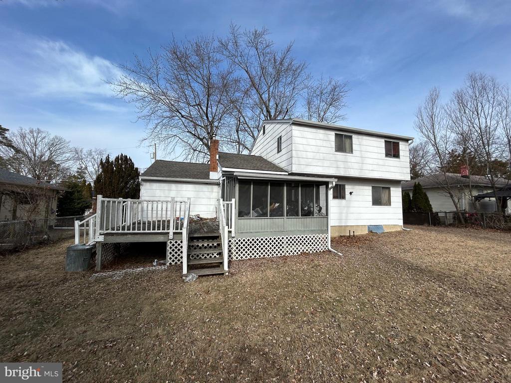 37 Almond Ave