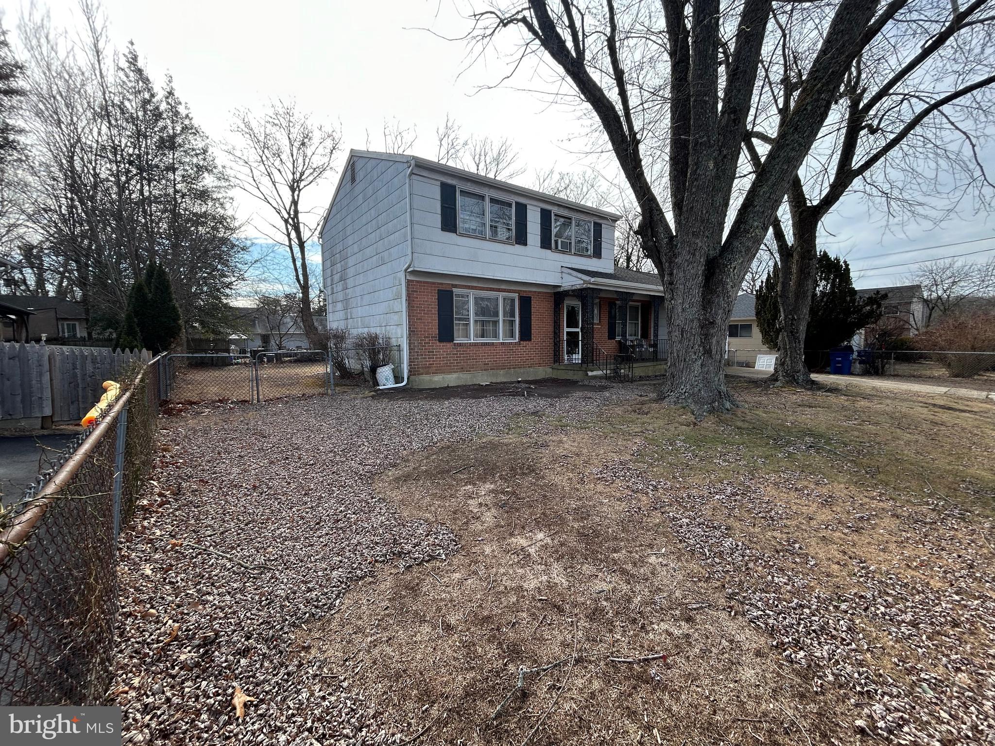 37 Almond Ave