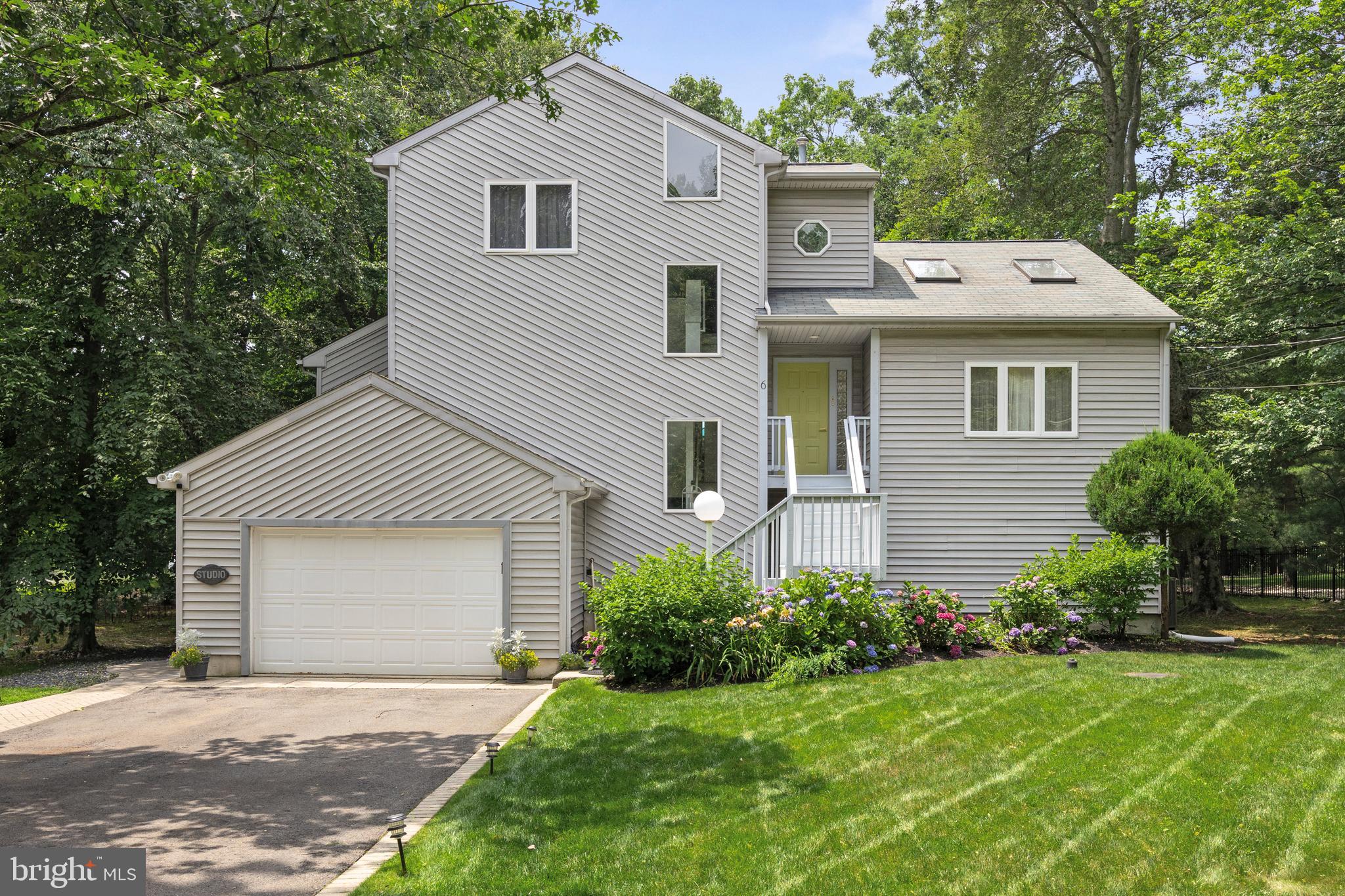 6 RANCOCAS BOULEVARD