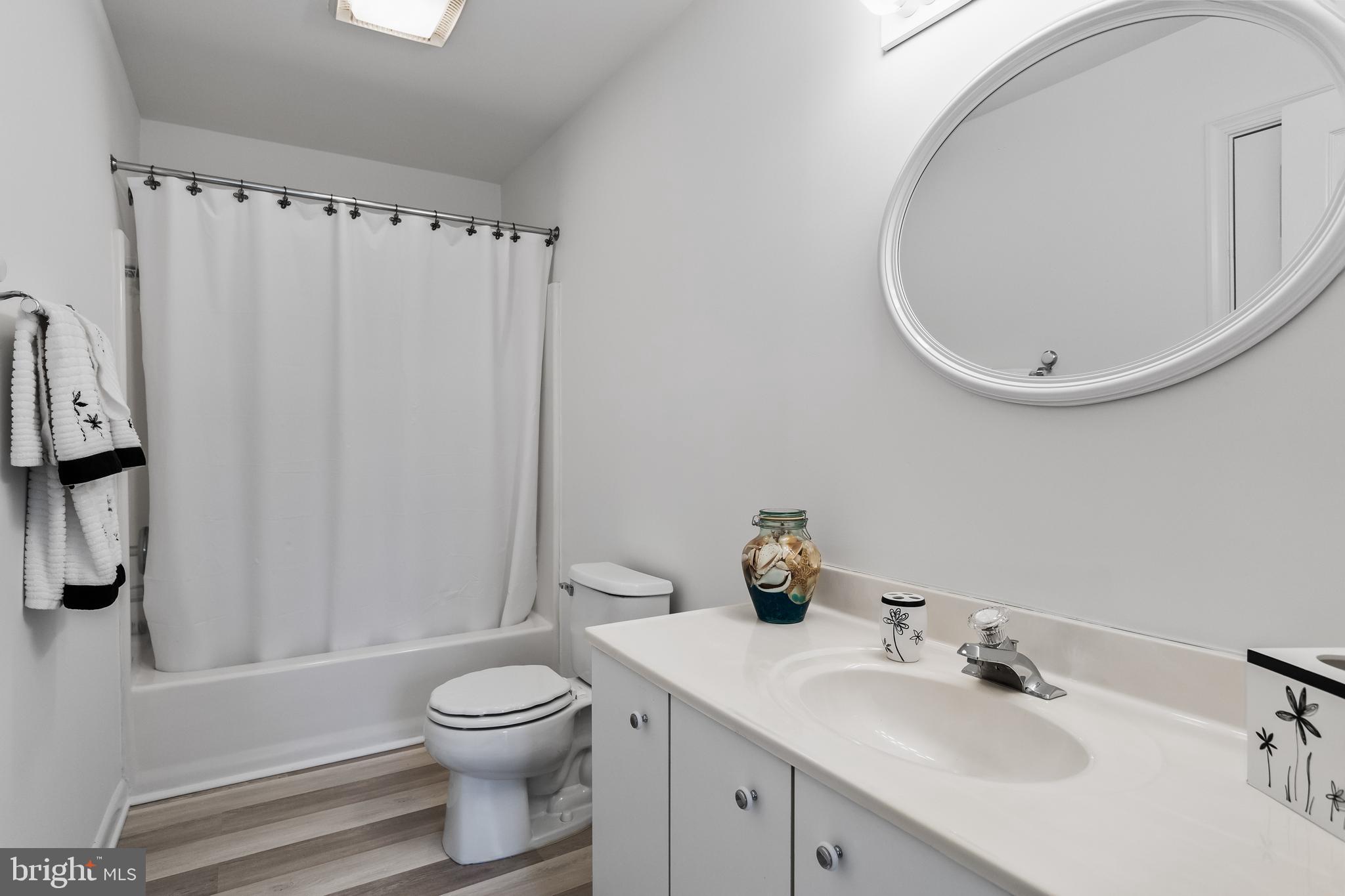 6 RANCOCAS BOULEVARD