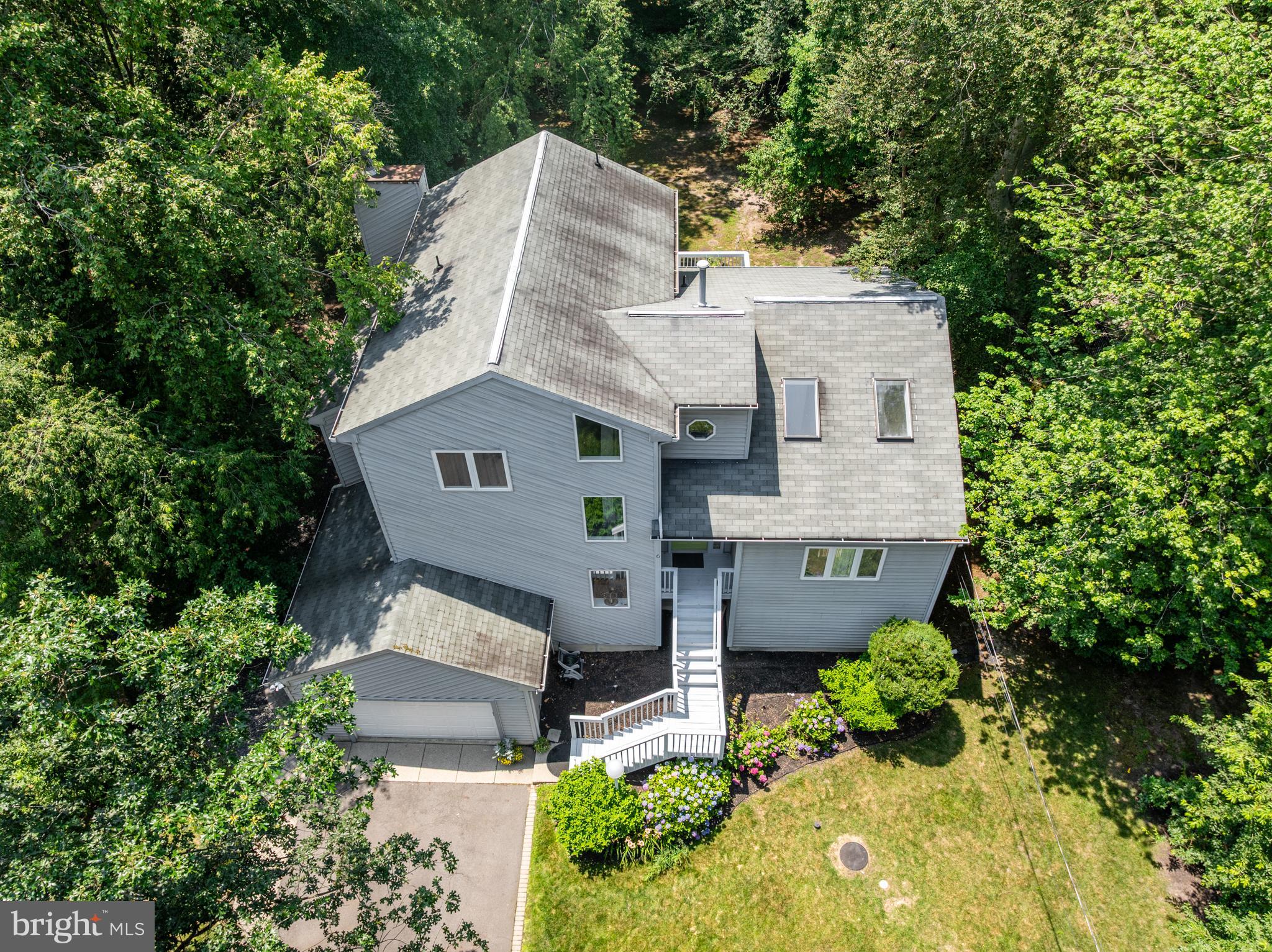6 RANCOCAS BOULEVARD