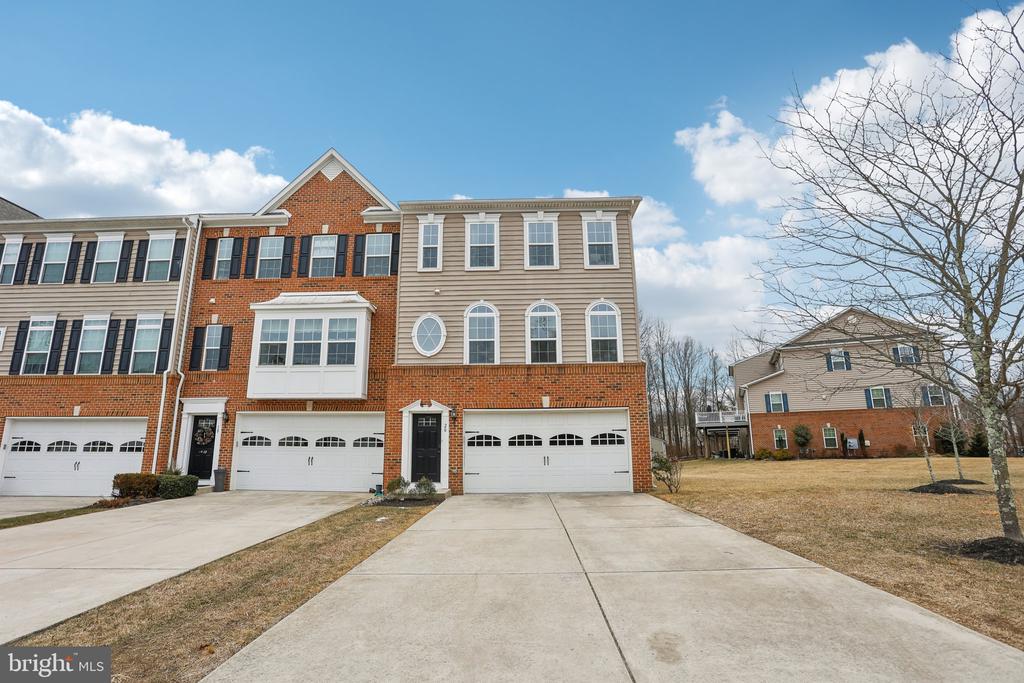 20 GRACE DRIVE
