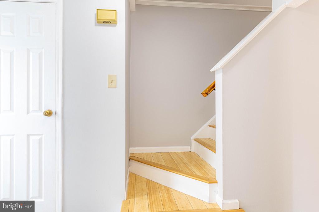 22 WATERVIEW COURT