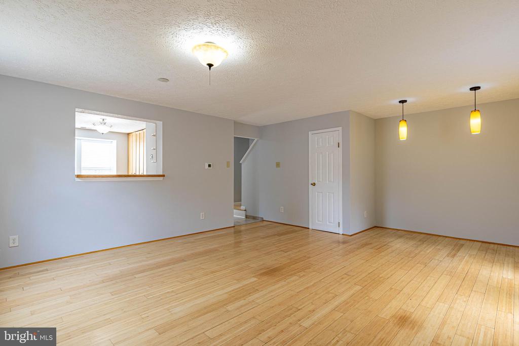 22 WATERVIEW COURT