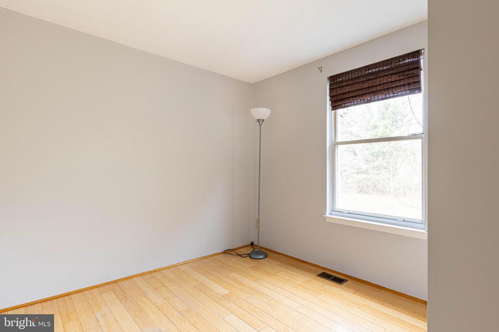 22 WATERVIEW COURT
