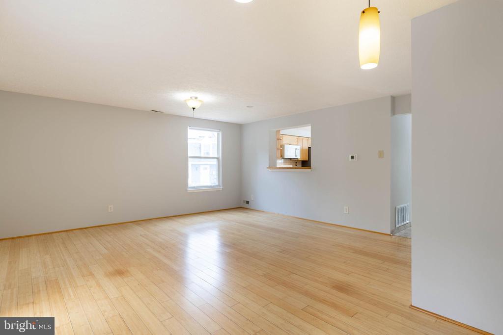 22 WATERVIEW COURT