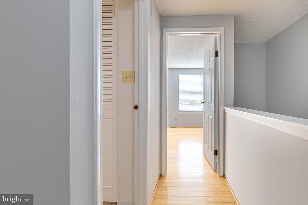 22 WATERVIEW COURT