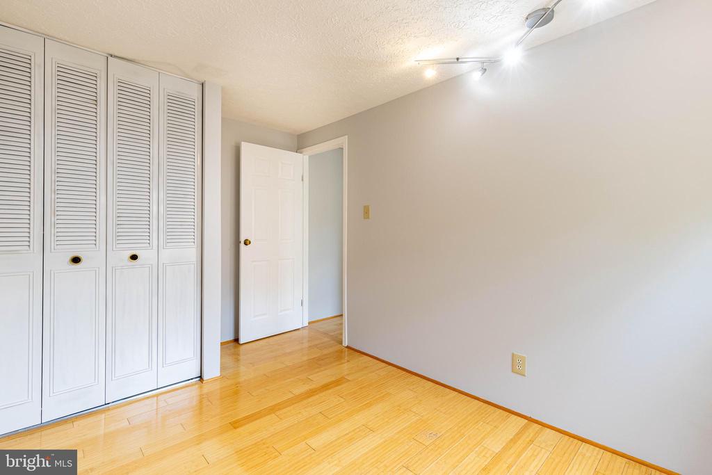 22 WATERVIEW COURT