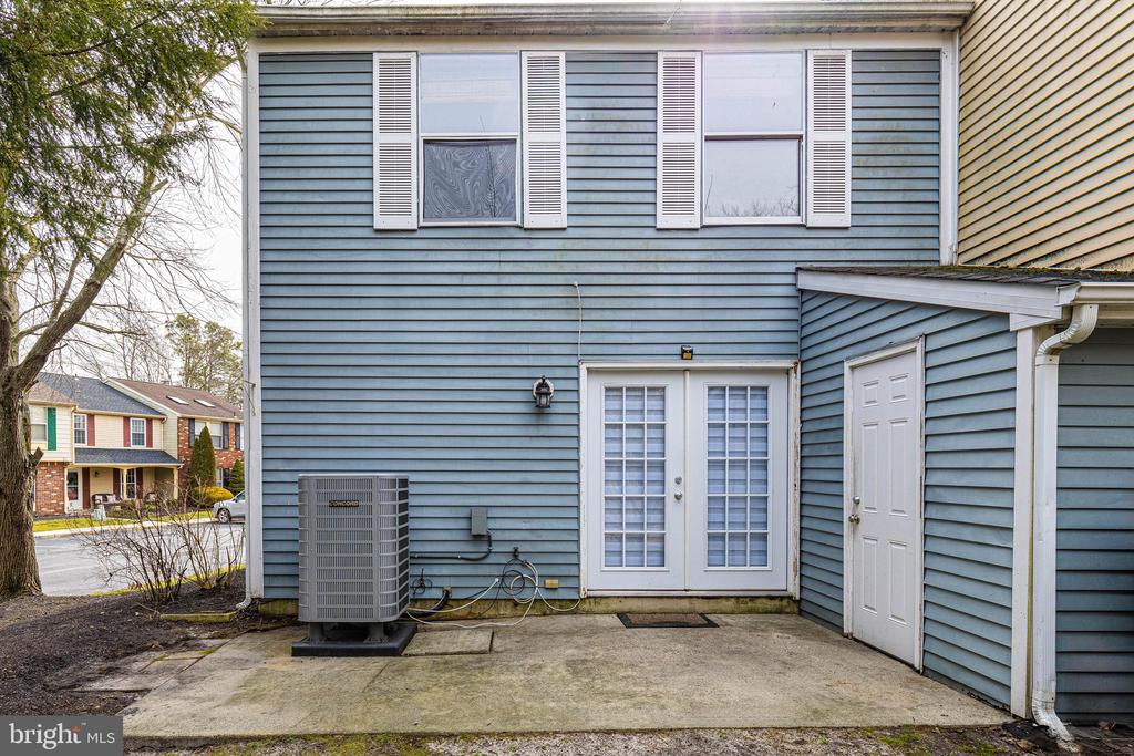 22 WATERVIEW COURT