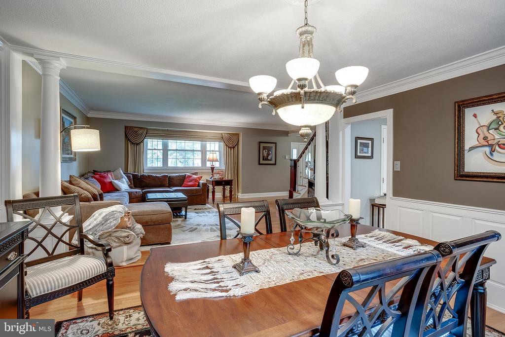 233 Hamilton Rd