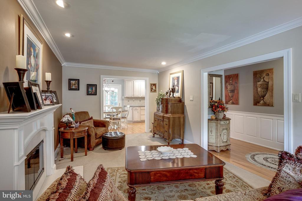 233 Hamilton Rd