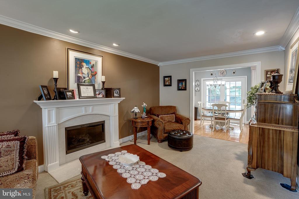 233 Hamilton Rd