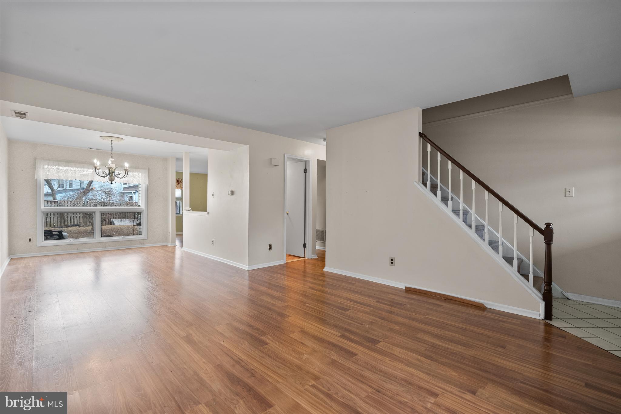 304 Foxwood Ln