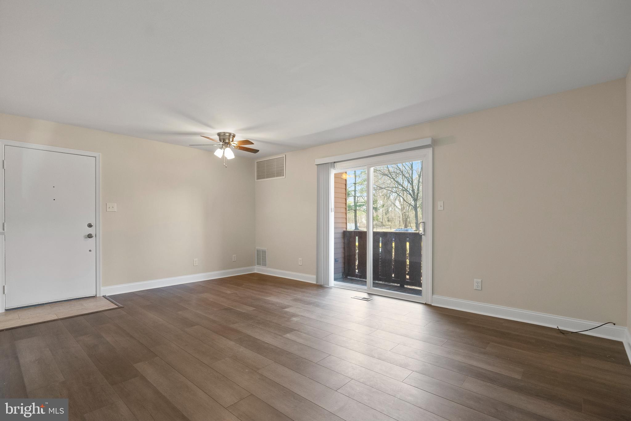 1805 WOODHOLLOW DR