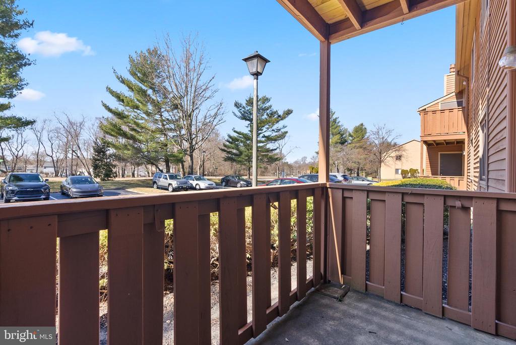 1805 WOODHOLLOW DR
