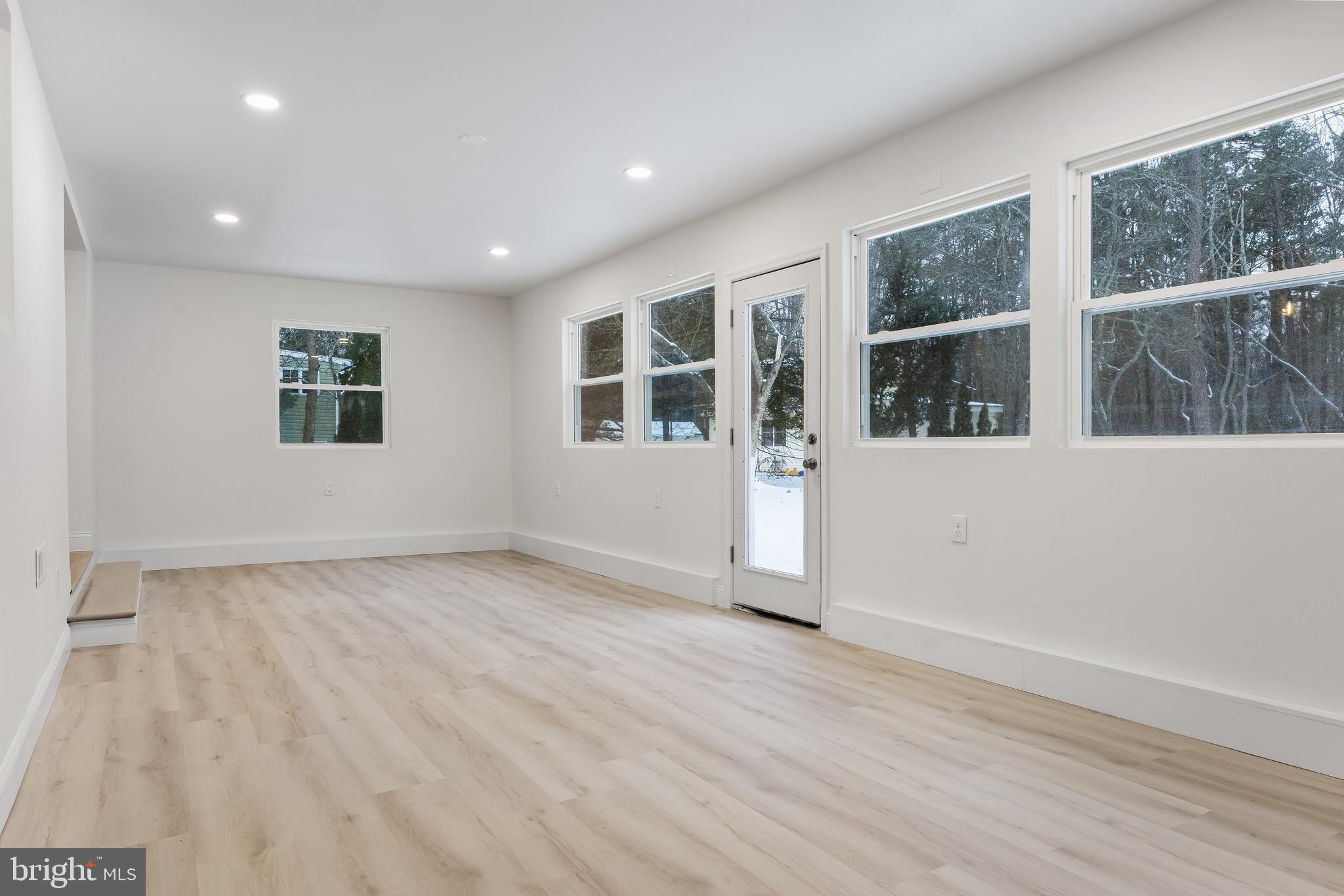 129 Walnut Ave