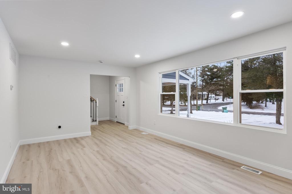 129 Walnut Ave