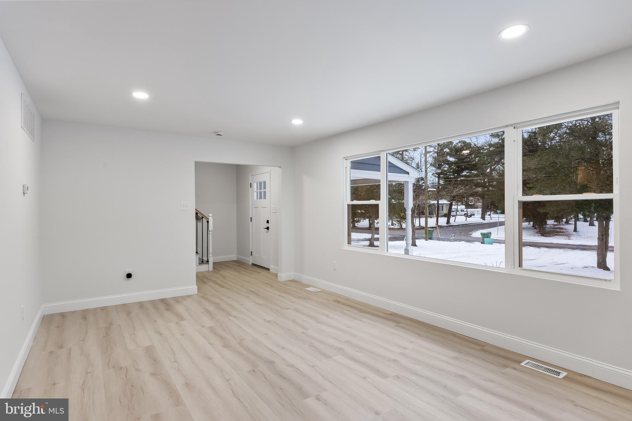 129 Walnut Ave