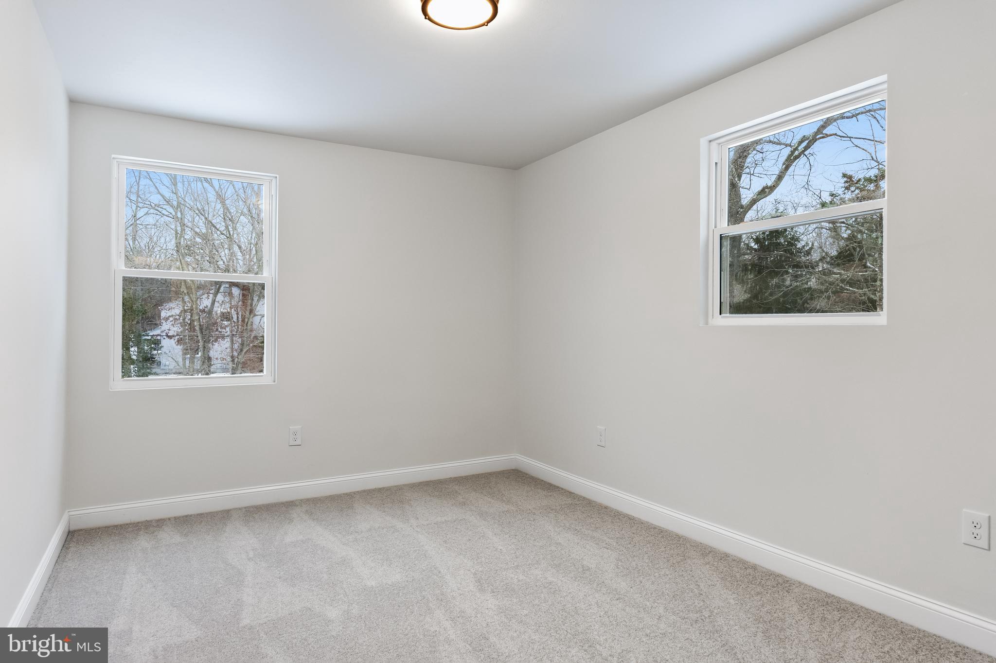 129 Walnut Ave