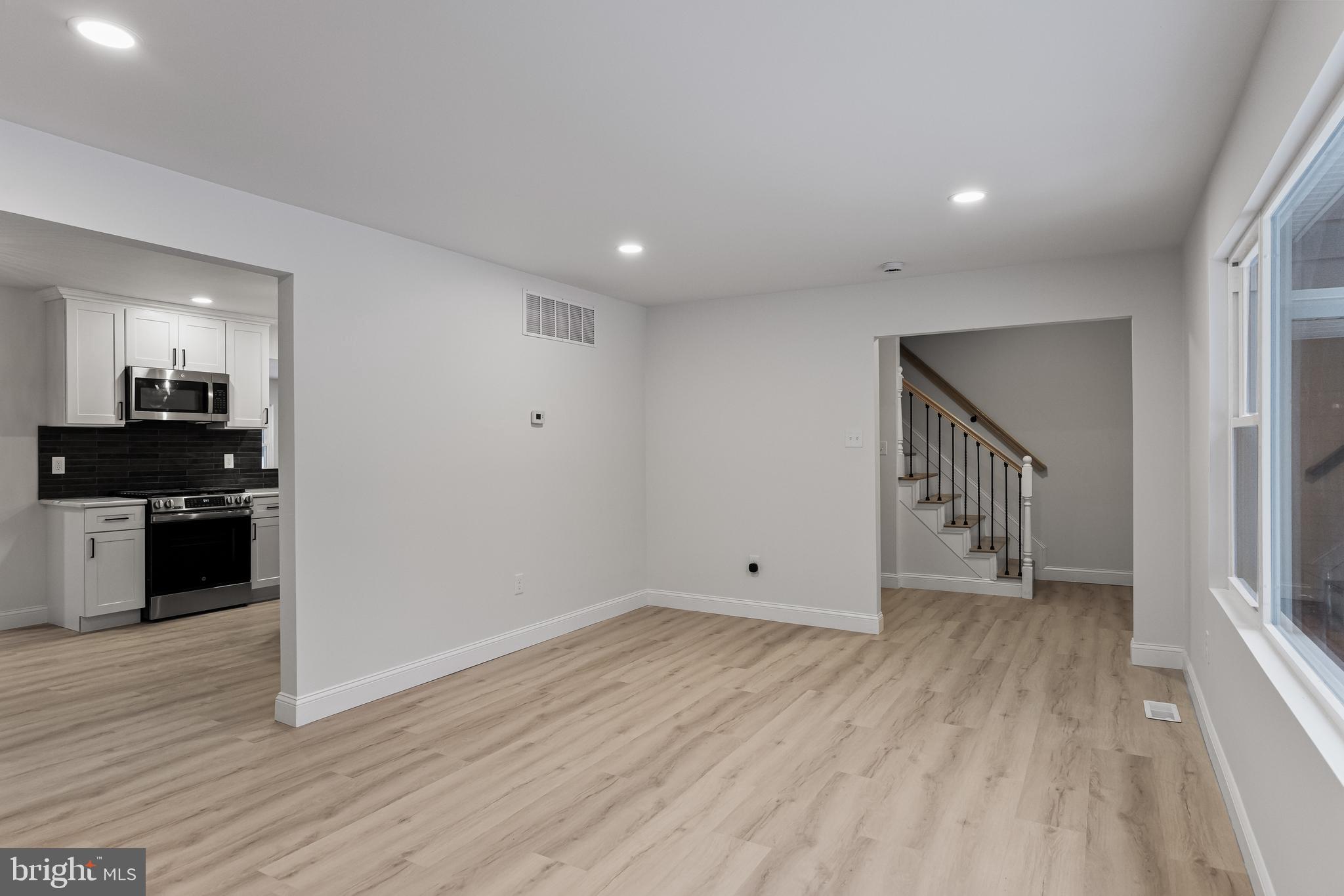 129 Walnut Ave