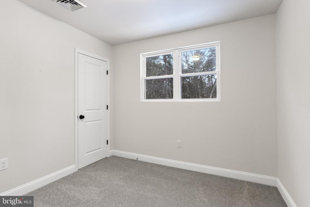 129 Walnut Ave