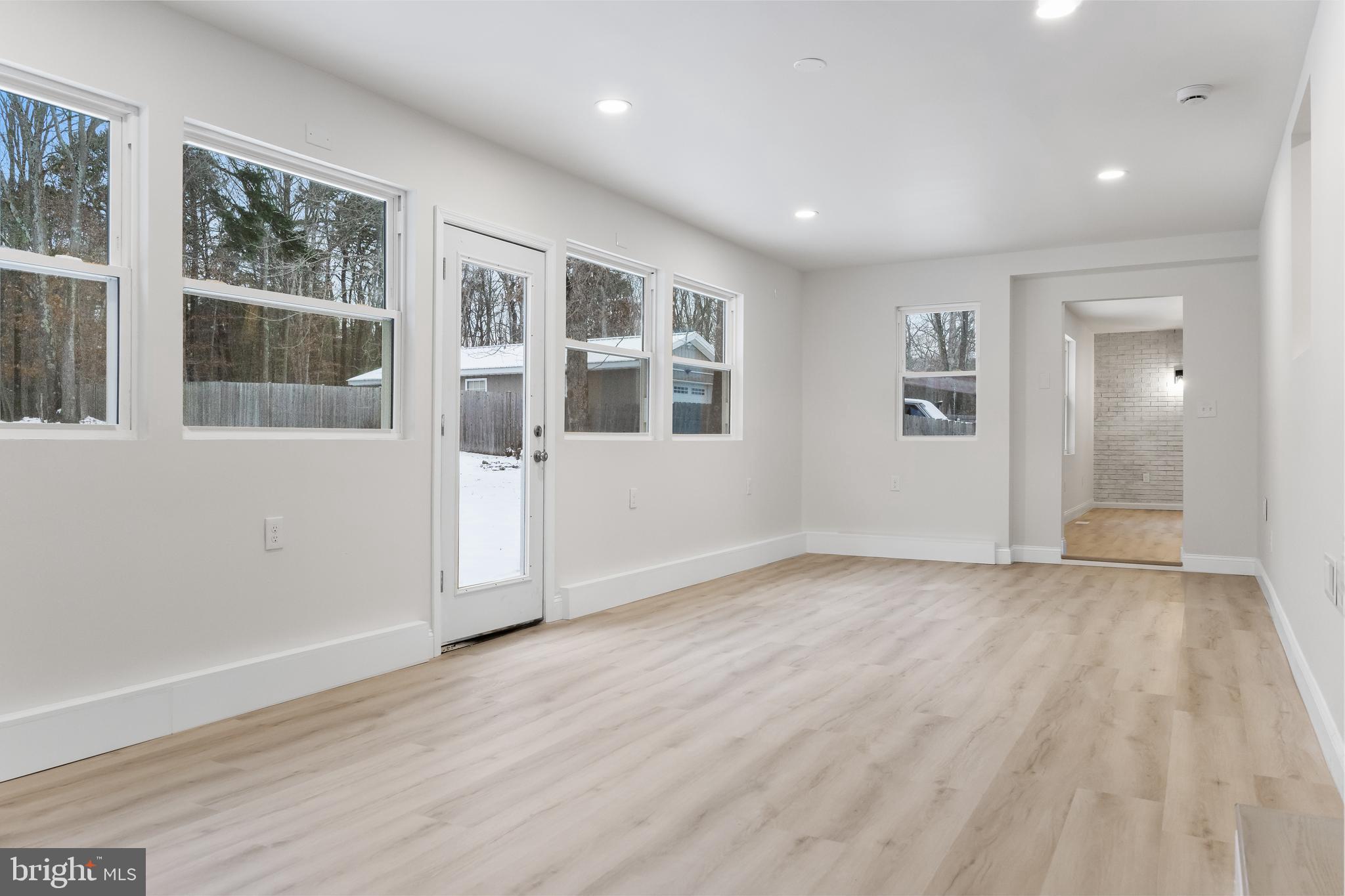 129 Walnut Ave