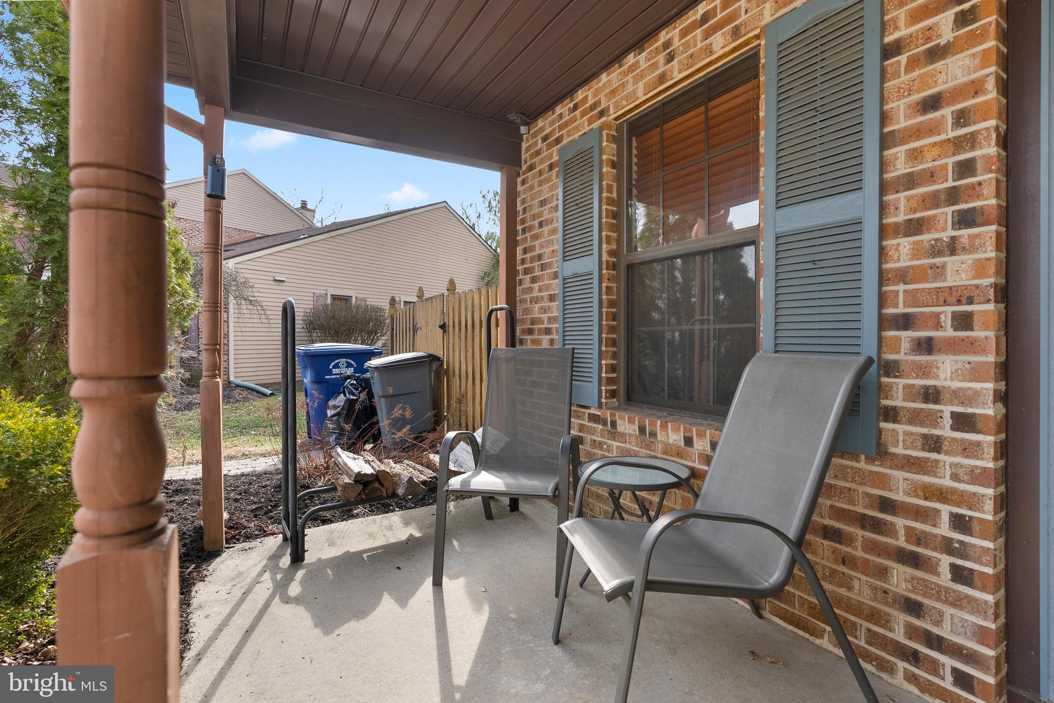 34 E Oleander Dr
