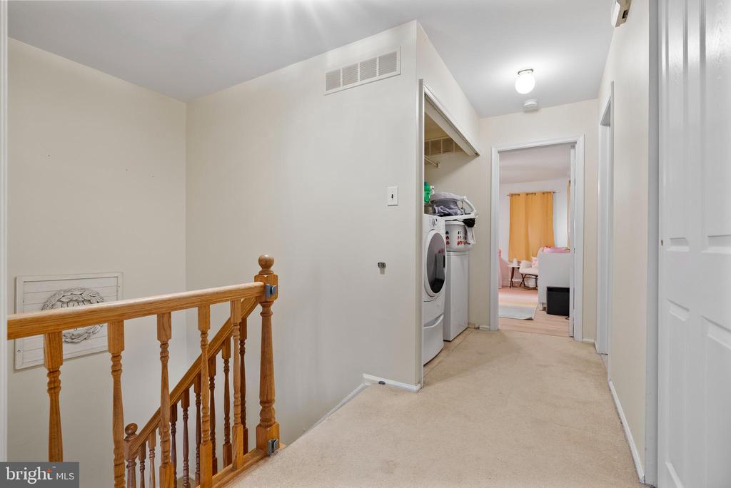34 E Oleander Dr