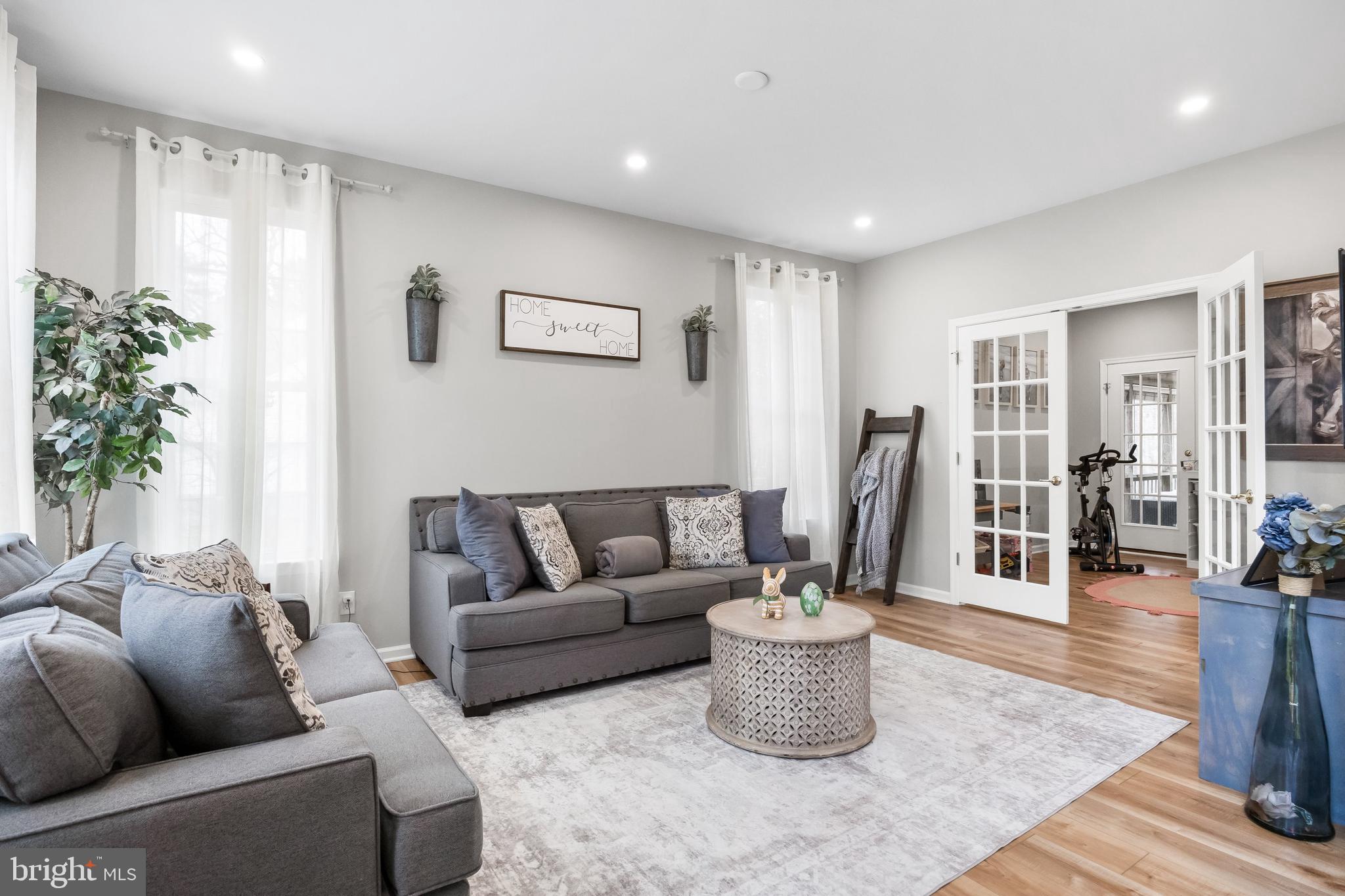 12 LOWBRIDGE PASSAGE