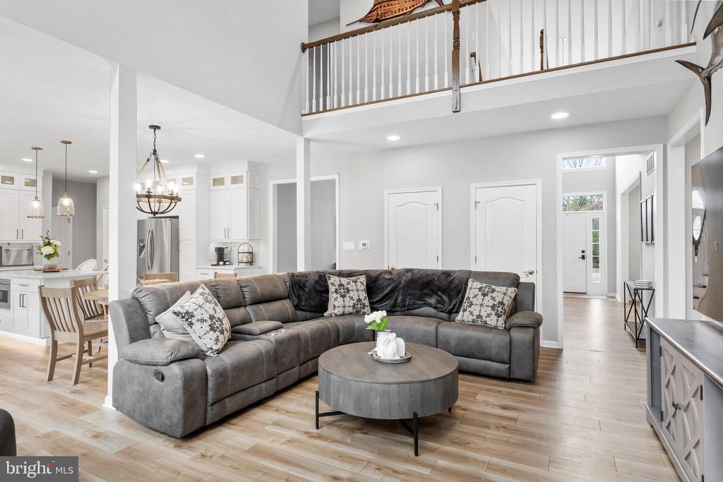12 LOWBRIDGE PASSAGE