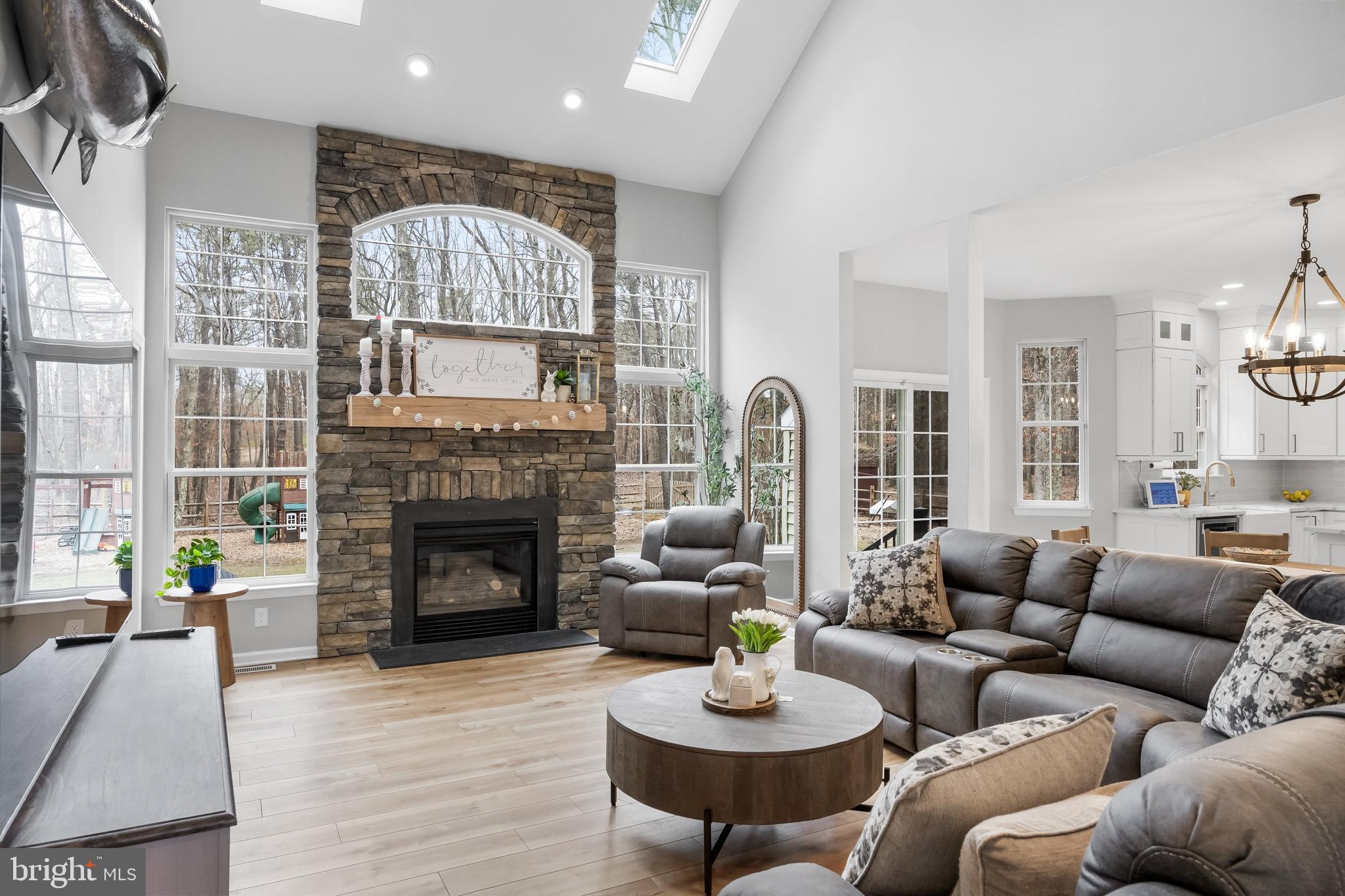 12 LOWBRIDGE PASSAGE