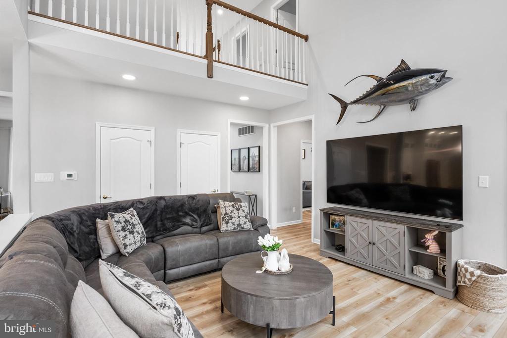 12 LOWBRIDGE PASSAGE