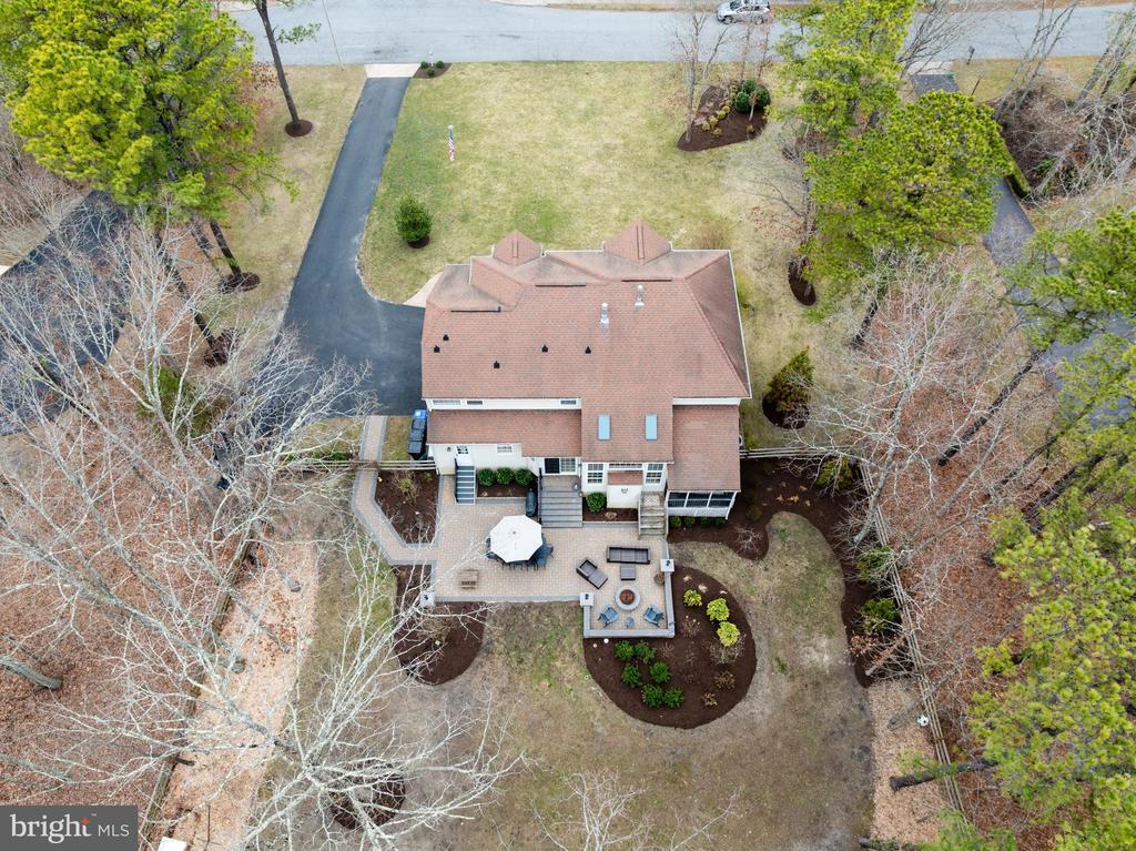 12 LOWBRIDGE PASSAGE