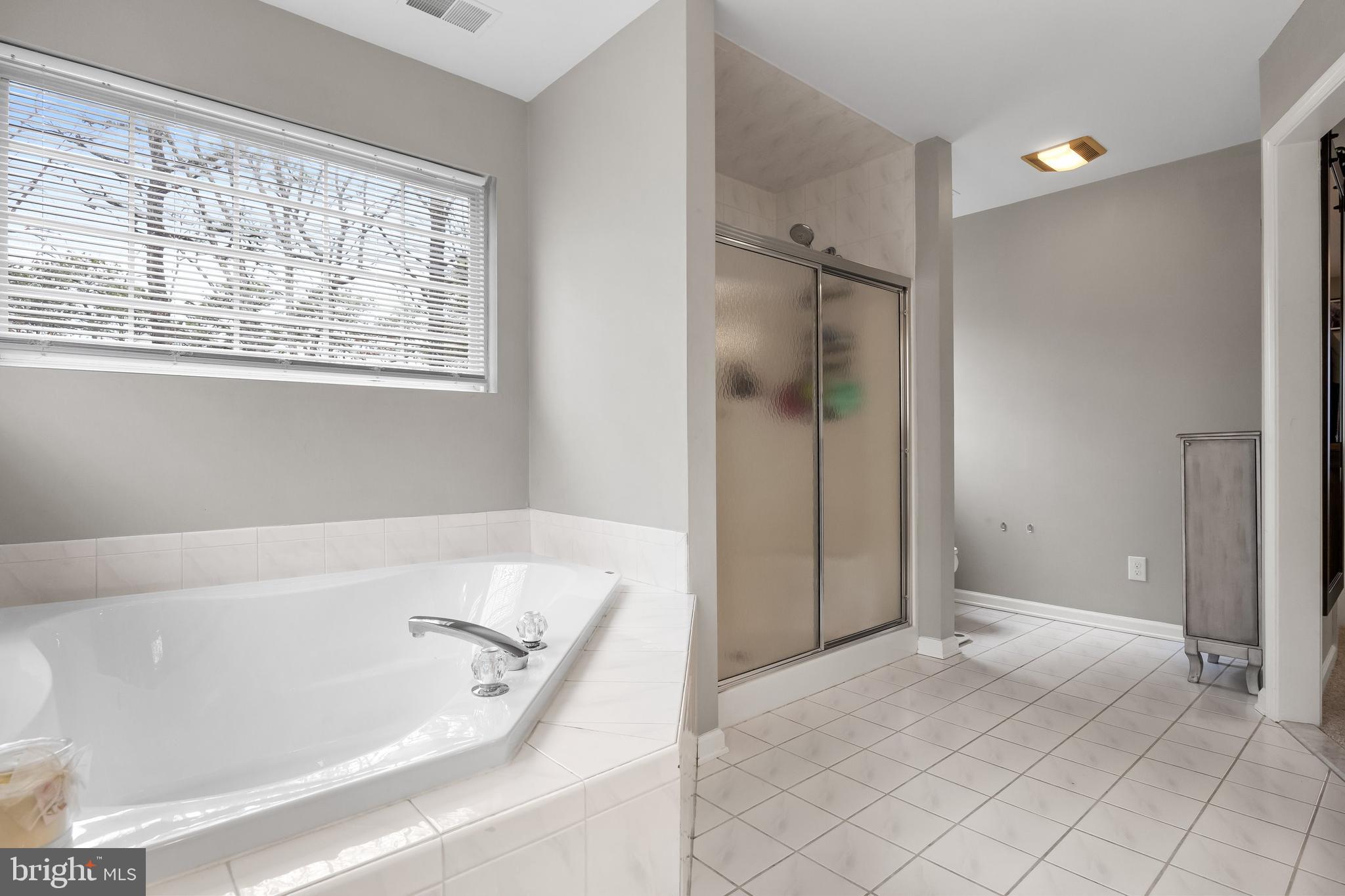 12 LOWBRIDGE PASSAGE