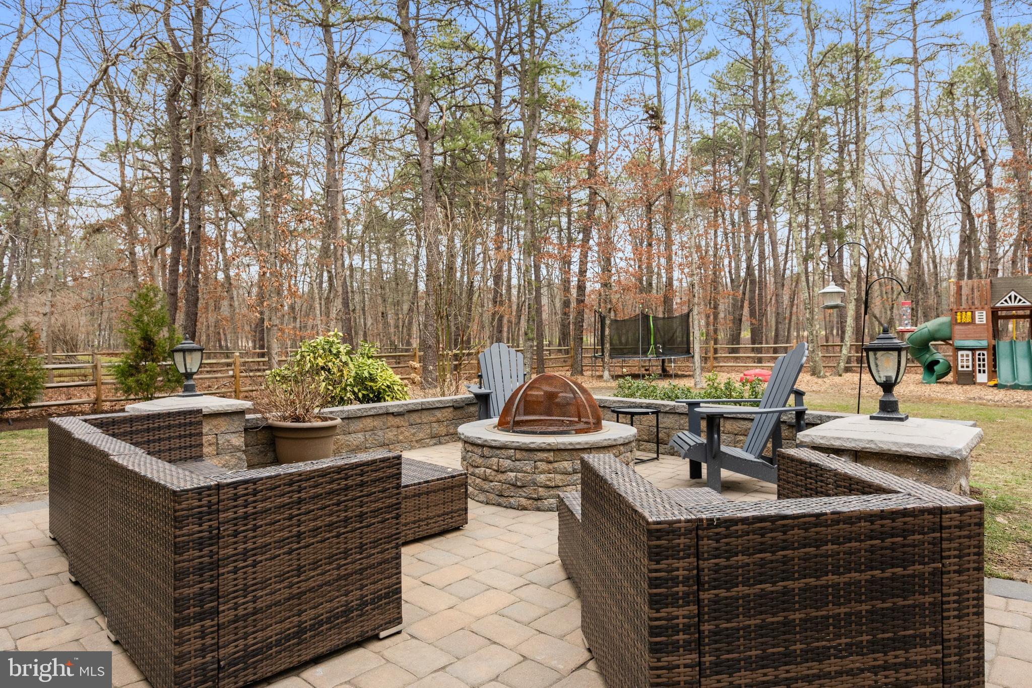 12 LOWBRIDGE PASSAGE