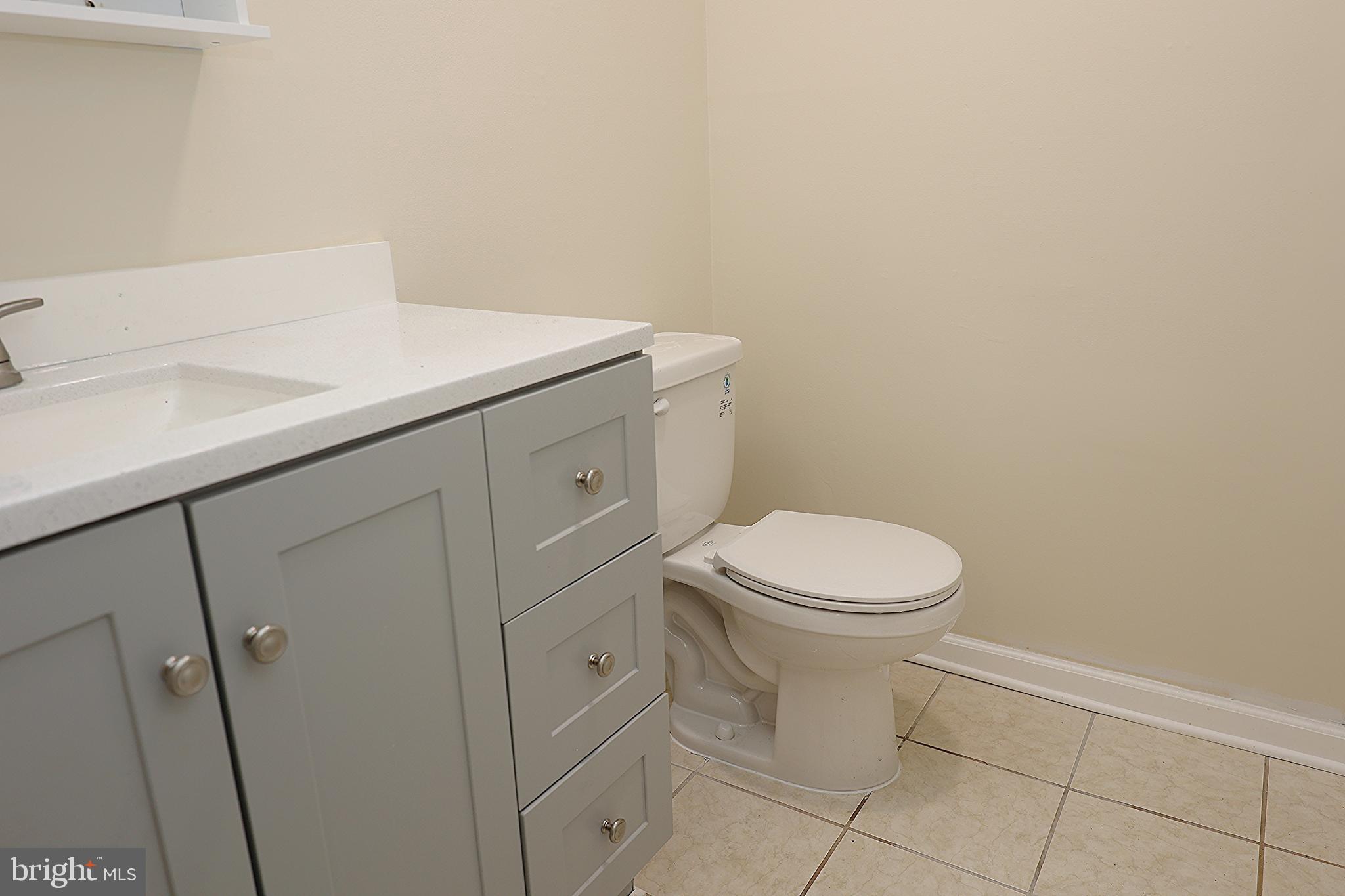1023 JARDIN CT