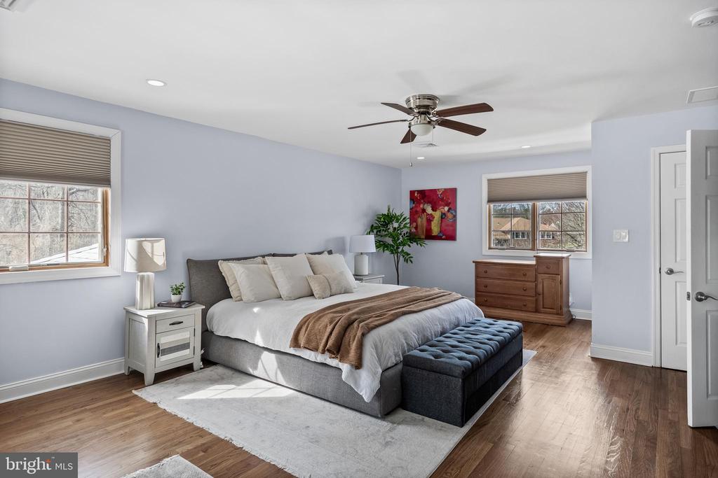 1405 GEORGIAN DRIVE