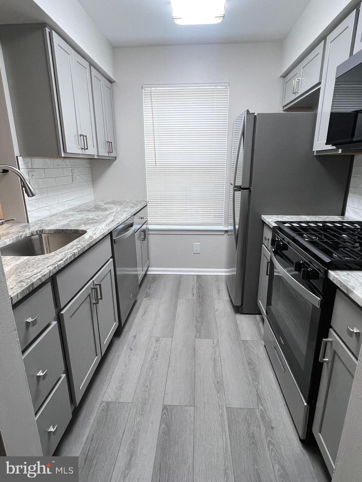 2405 YARMOUTH LANE A