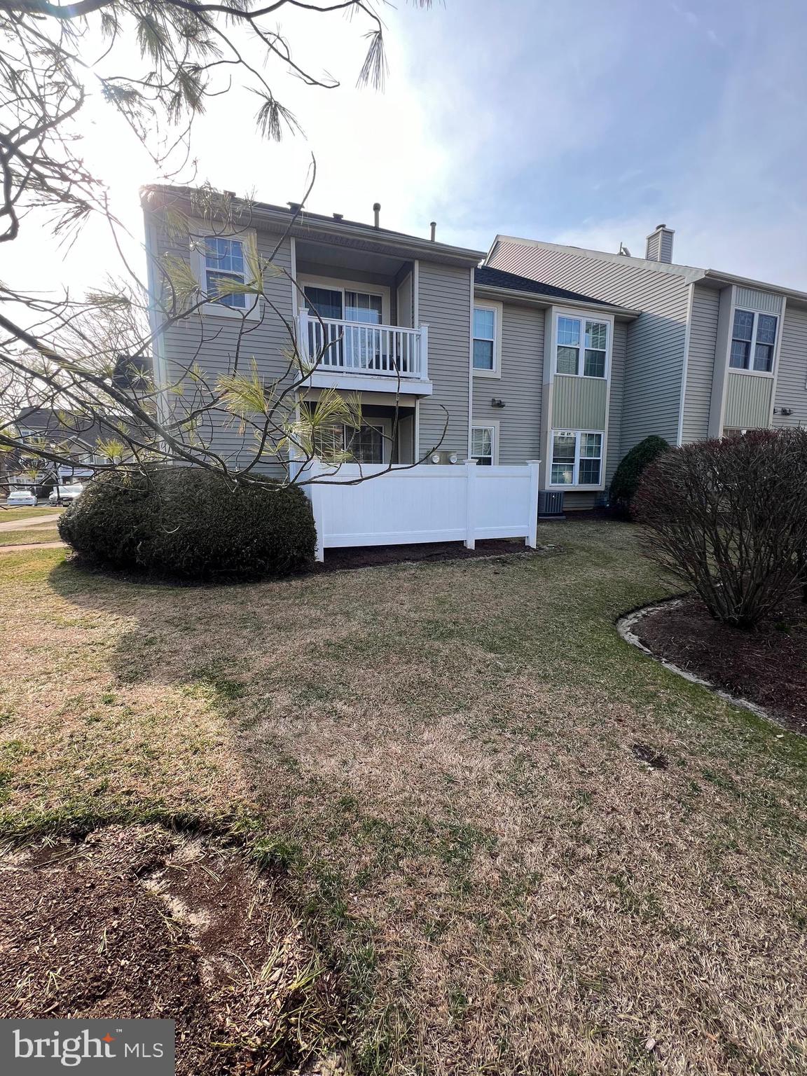 2405 YARMOUTH LANE A