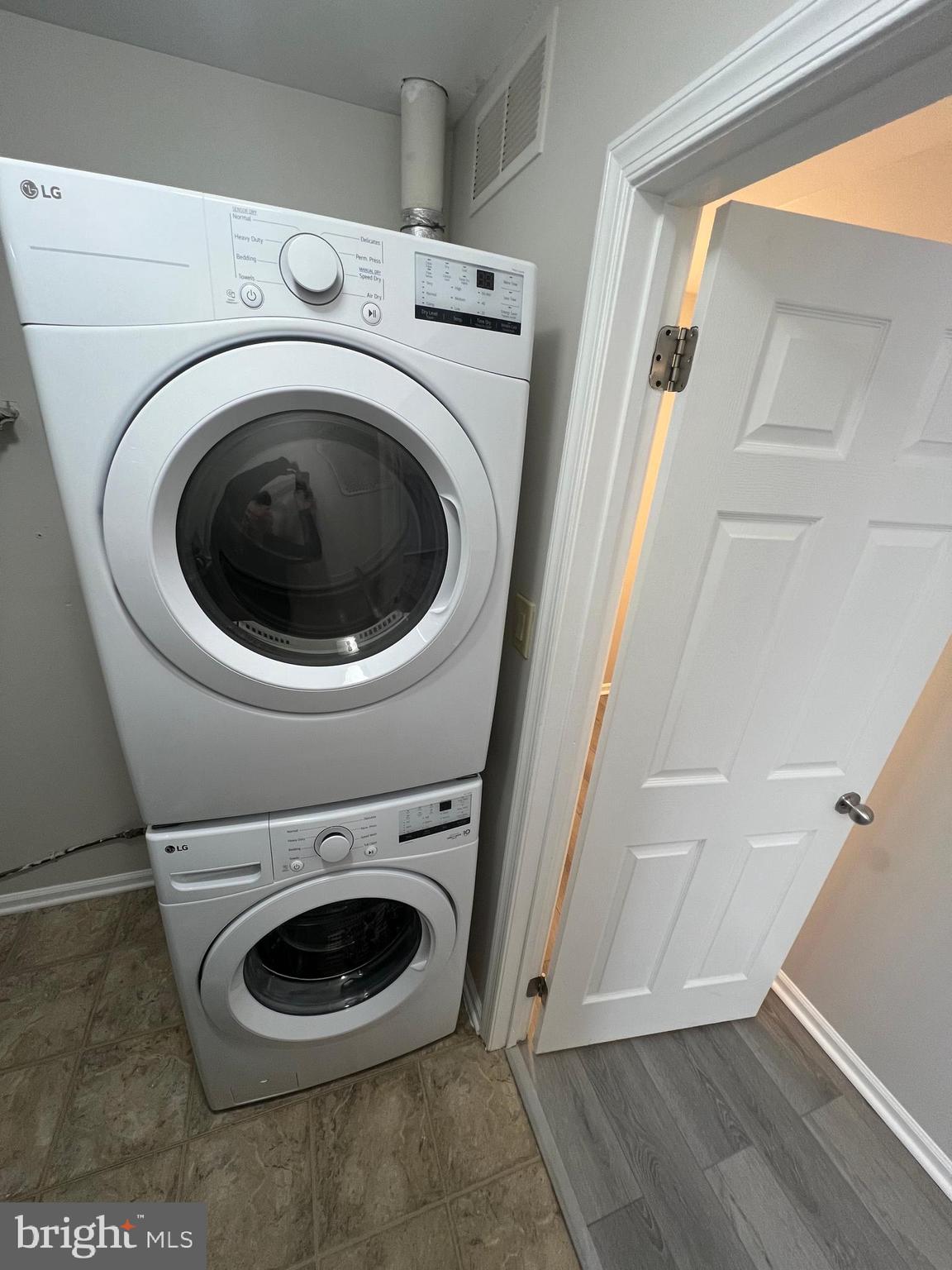 2405 YARMOUTH LANE A