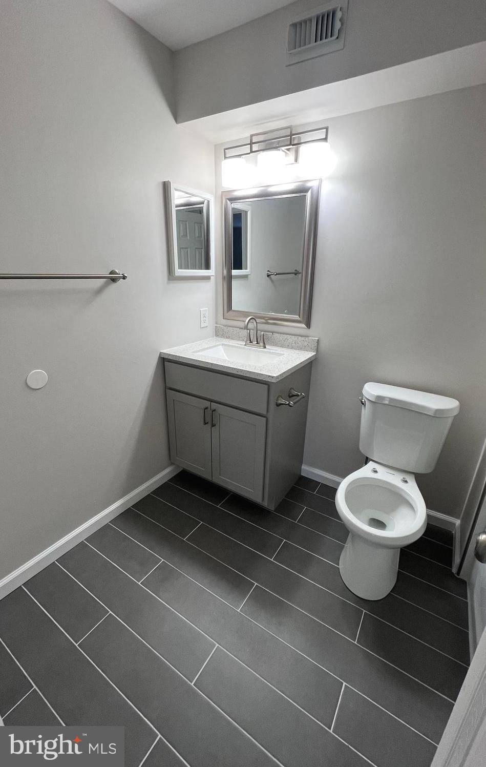 2405 YARMOUTH LANE A