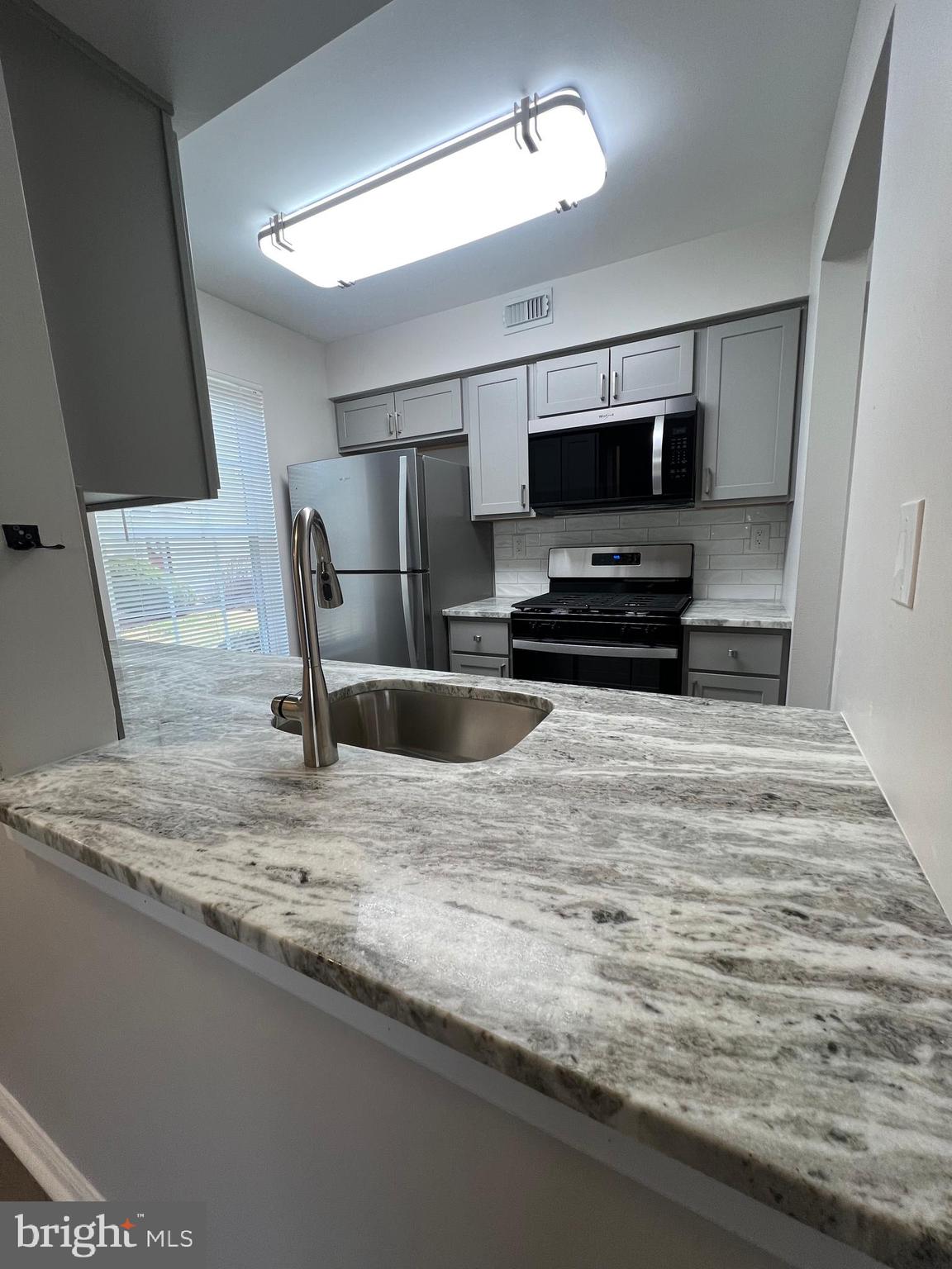 2405 YARMOUTH LANE A