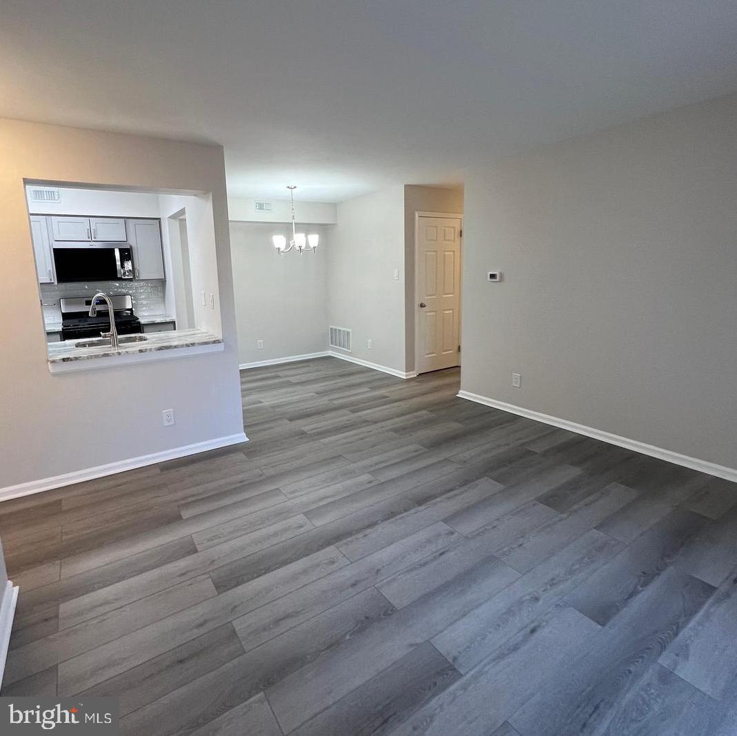 2405 YARMOUTH LANE A