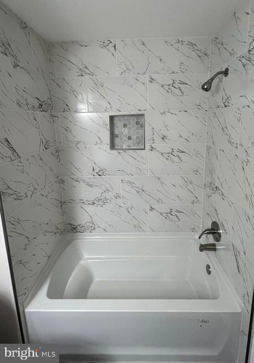 2405 YARMOUTH LANE A