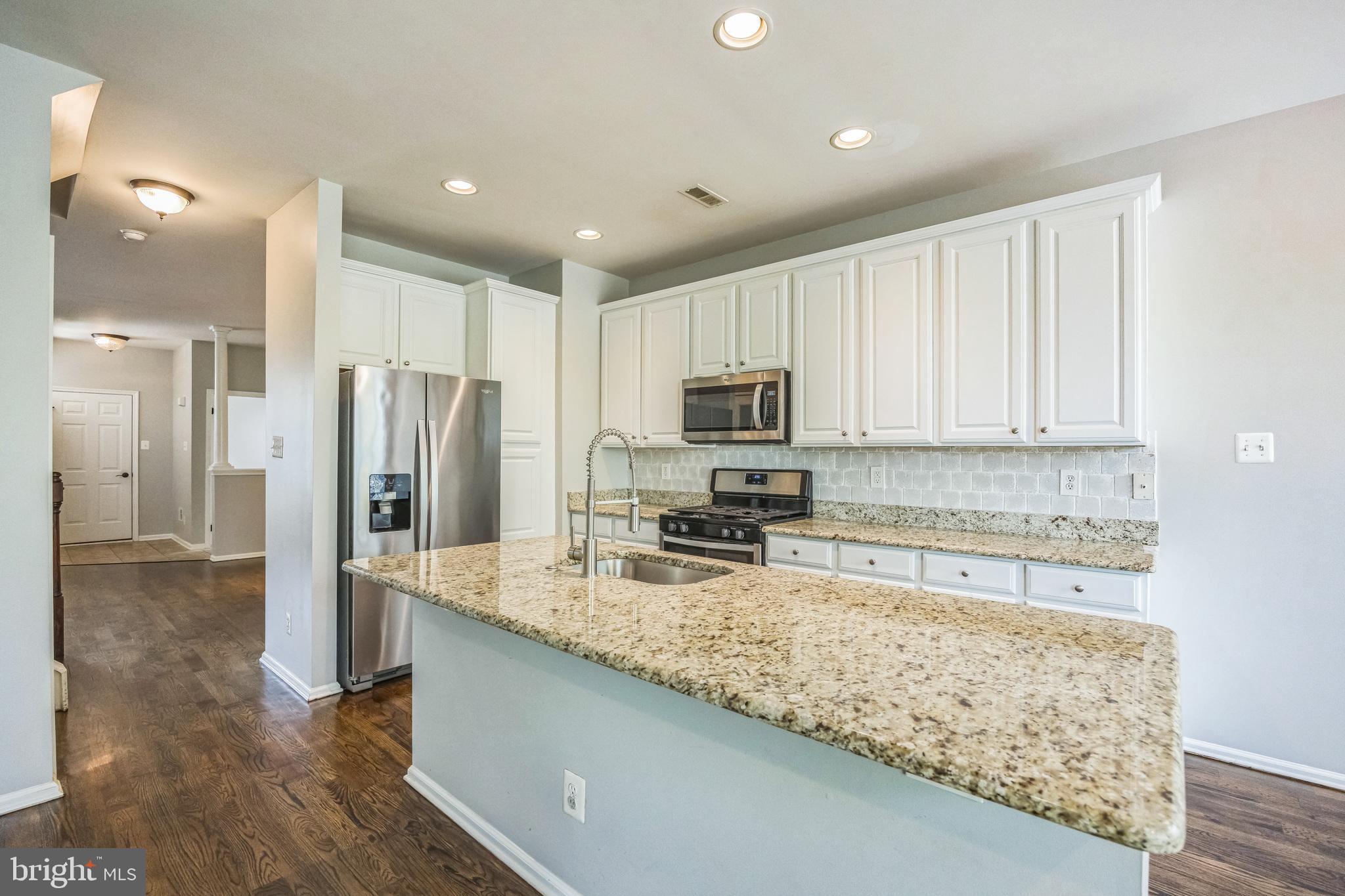 46 STERN LIGHT DRIVE